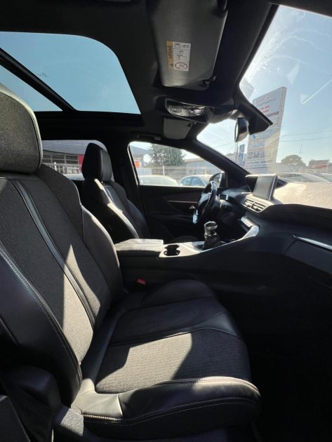PEUGEOT 3008 2017