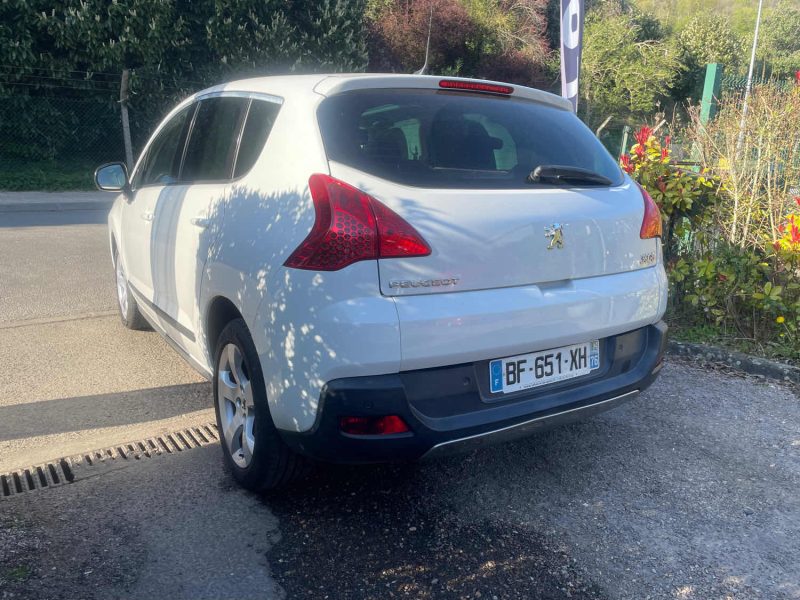 PEUGEOT 3008 PRENIUM 1.6HDI 110CV