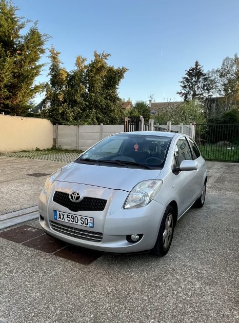 TOYOTA YARIS 2008 boîte automatique , clé main libre 