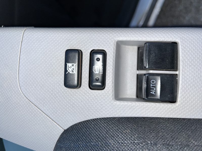 TOYOTA YARIS 2008 boîte automatique , clé main libre 