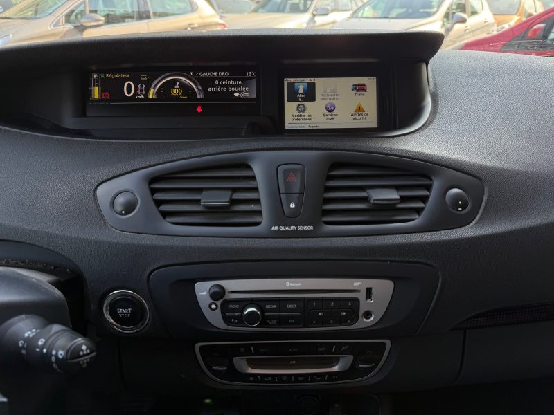 RENAULT MEGANE SCENIC 2012