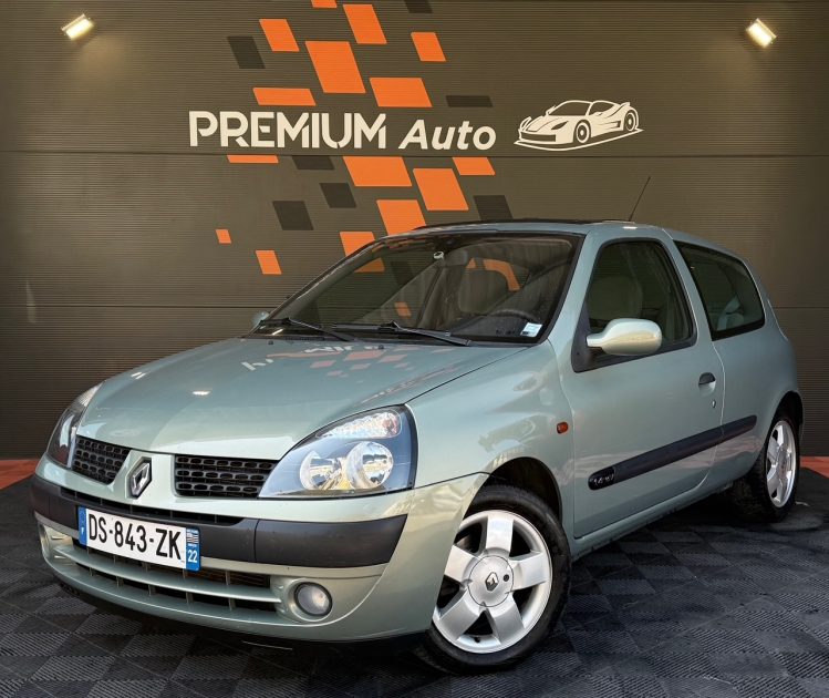 RENAULT CLIO 2001