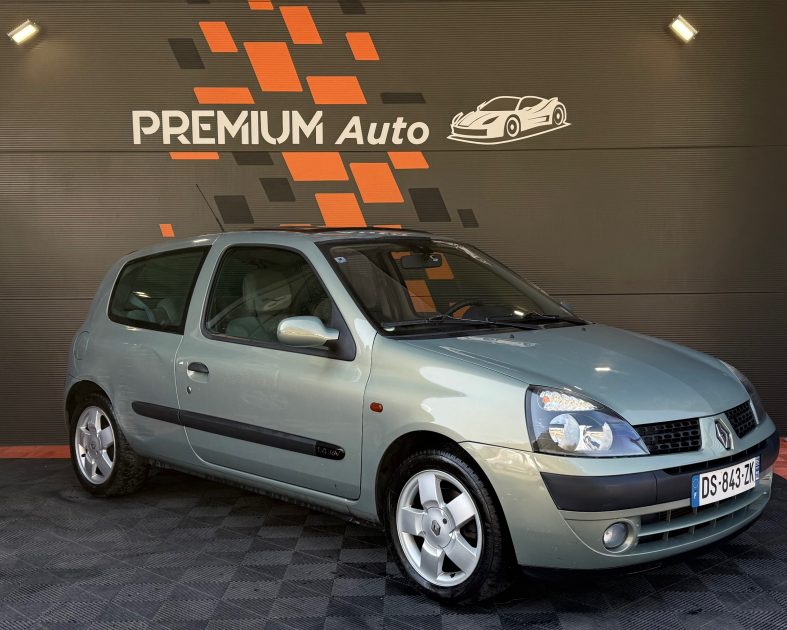 RENAULT CLIO 2001