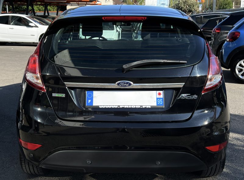 FORD FIESTA 5 V PHASE 2 TITANIUM 1.0 ECOBOOST 100 Cv 1ERE MAIN / GPS 5 PTS CritAir 1 - GARANTIE 1 AN