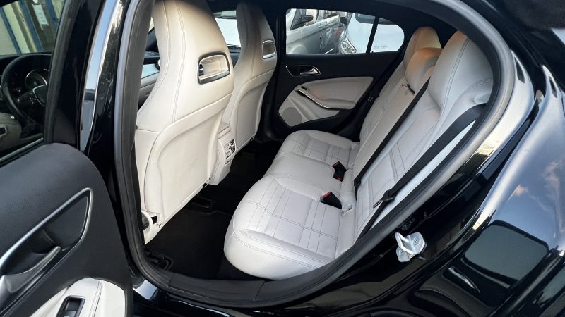 MERCEDES CLASSE GLA 2014