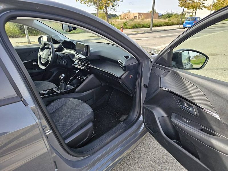 PEUGEOT N208 5P ALLURE PURETECH 100 S&S 6 VEL MAN 2024