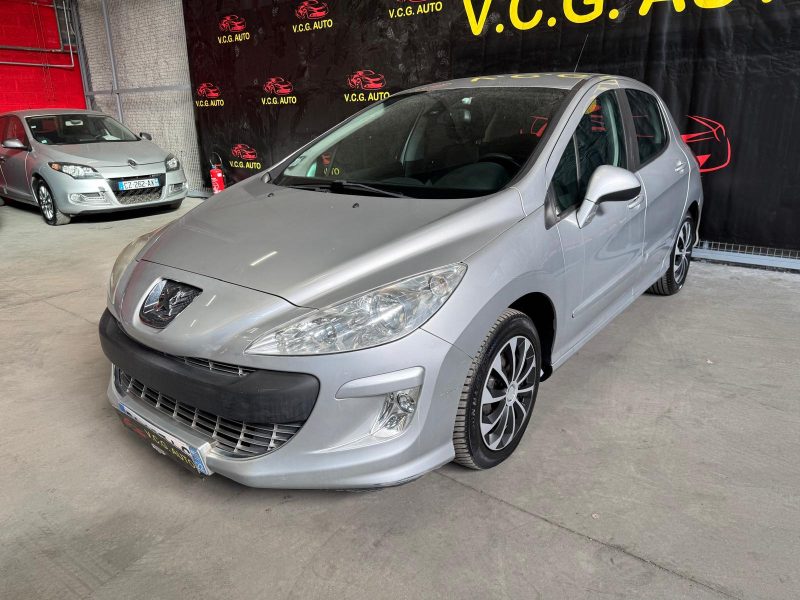 PEUGEOT 308 1.6 HDI 92 Premium 