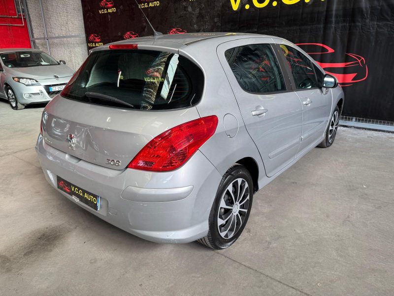 PEUGEOT 308 1.6 HDI 92 Premium 