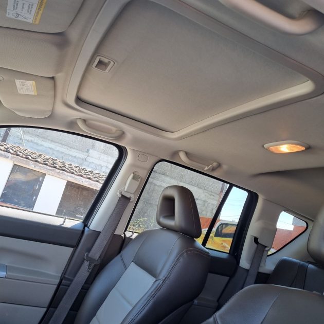 JEEP COMPASS 2.0 CRD 4x4  bien lire l'annonce