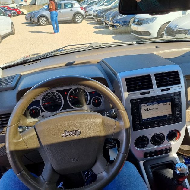 JEEP COMPASS 2.0 CRD 4x4  bien lire l'annonce