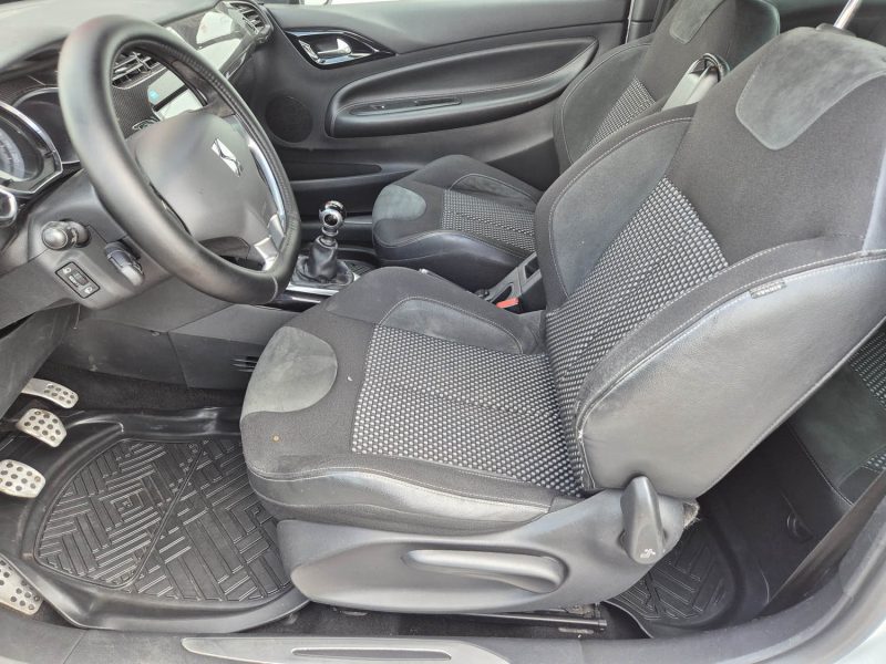 CITROEN DS3 2011