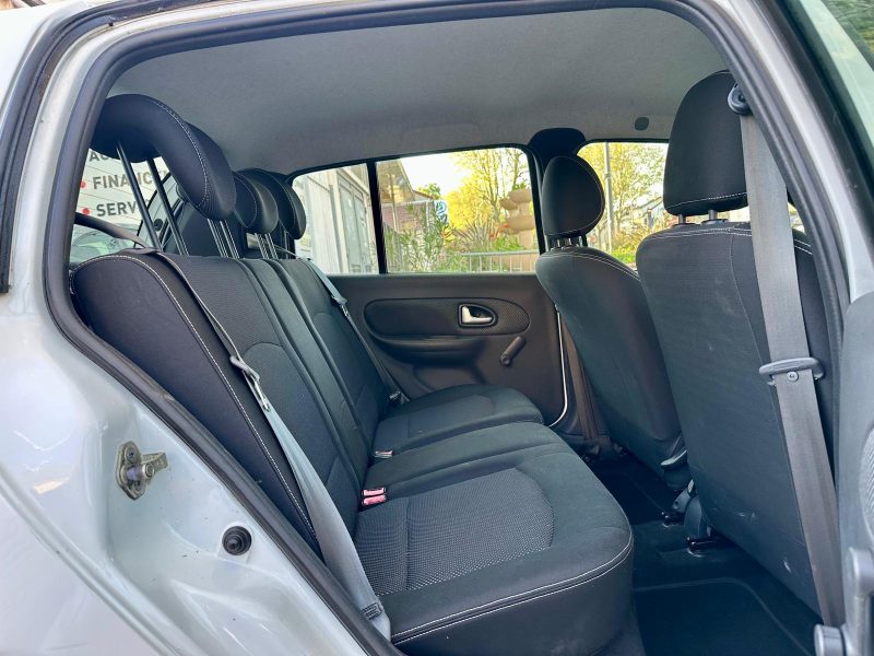 RENAULT CLIO II 2010