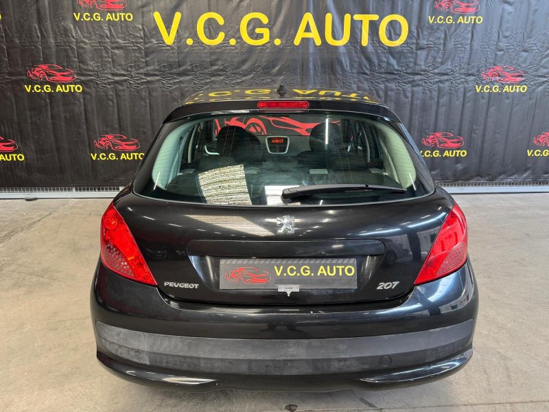 PEUGEOT 207 1.6 HDI 90 Active 