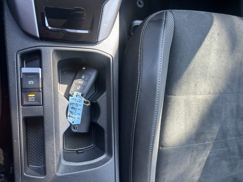 VOLKSWAGEN  T-ROC 2024