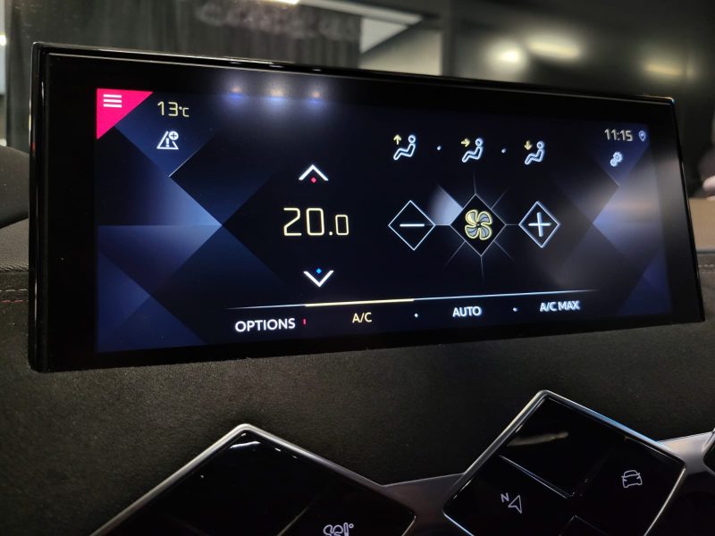 DS DS 3 CROSSBACK 1.2L 12V TURBO 100cv BVM6 PERFORMANCE LINE / CAMERA / CARPLAY / VIRTUAL COCKPIT / 