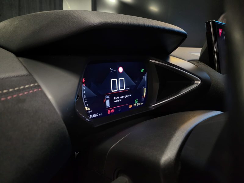 DS DS 3 CROSSBACK 1.2L 12V TURBO 100cv BVM6 PERFORMANCE LINE / CAMERA / CARPLAY / VIRTUAL COCKPIT / 