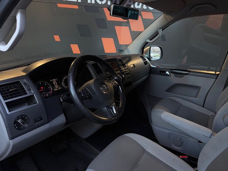 VOLKSWAGEN Caravelle T5 2013