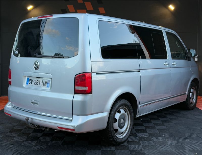 VOLKSWAGEN Caravelle T5 2013