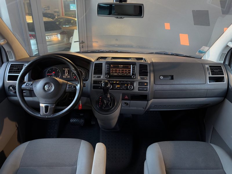 VOLKSWAGEN Caravelle T5 2013