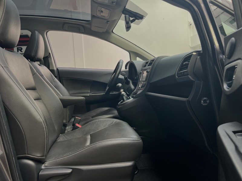 TOYOTA VERSO-S 1.4 D-4D 90CH SKYVIEW