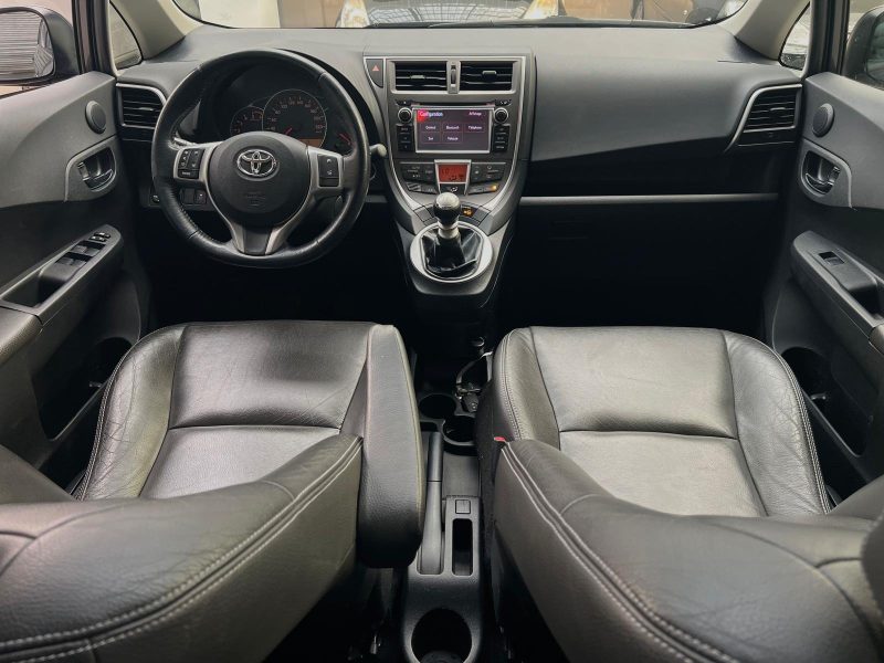 TOYOTA VERSO-S 1.4 D-4D 90CH SKYVIEW