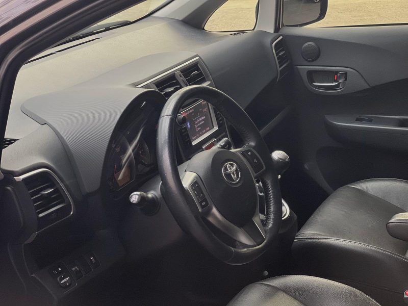 TOYOTA VERSO-S 1.4 D-4D 90CH SKYVIEW