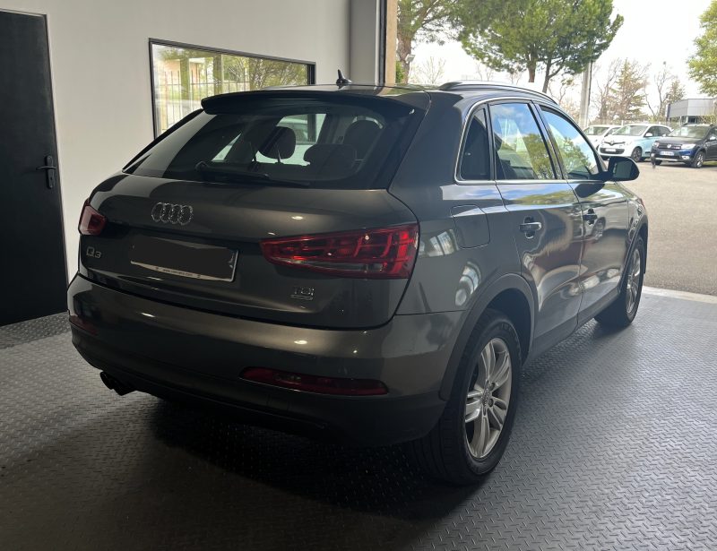 AUDI Q3 2011