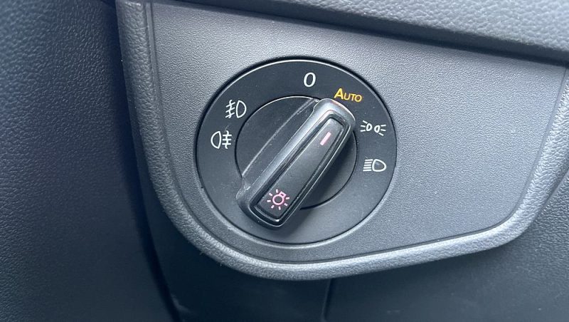 VOLKSWAGEN POLO VI 2021