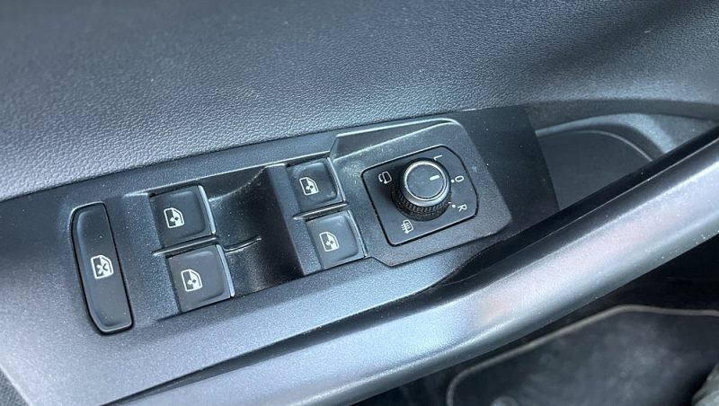 VOLKSWAGEN POLO VI 2021