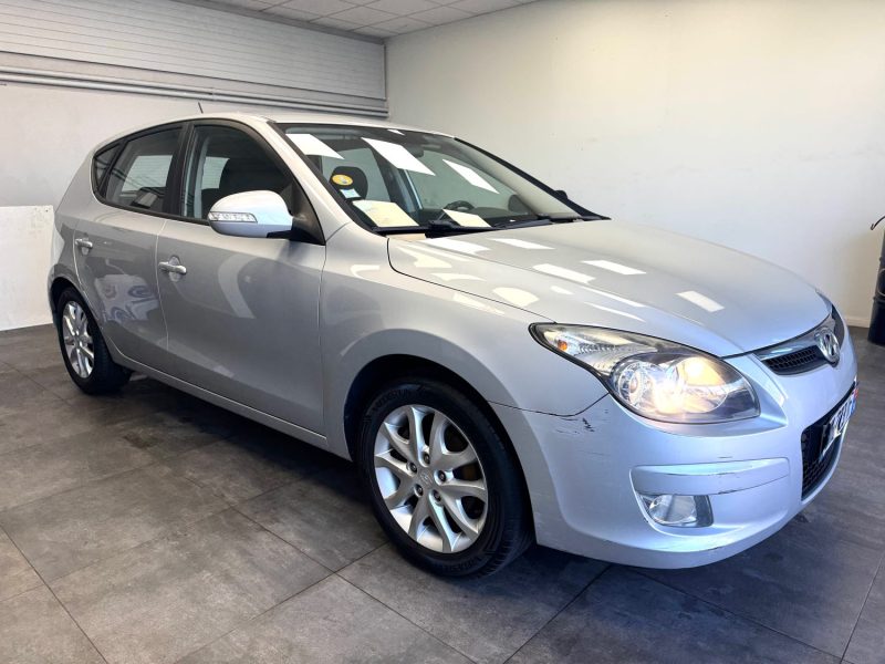 HYUNDAI I 30 2011