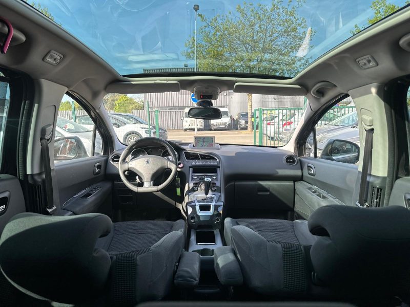 PEUGEOT 5008 Boite Auto 2013