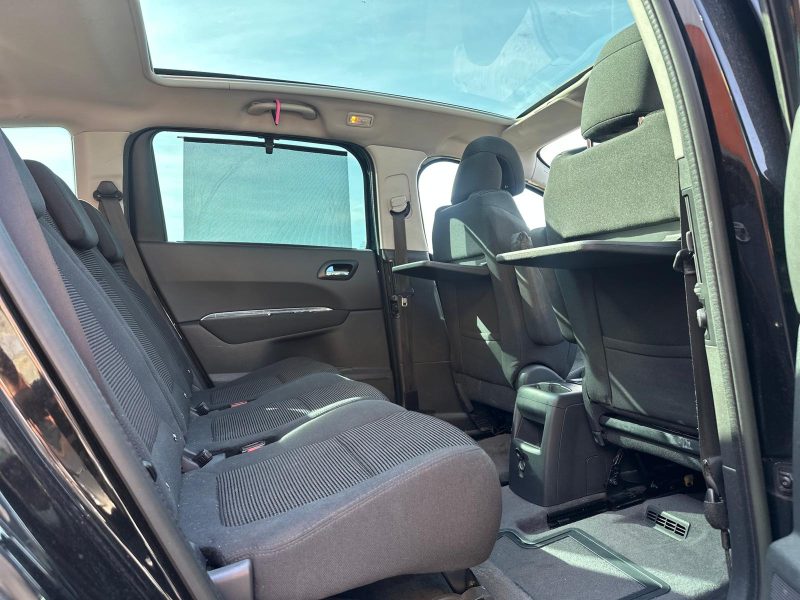 PEUGEOT 5008 Boite Auto 2013