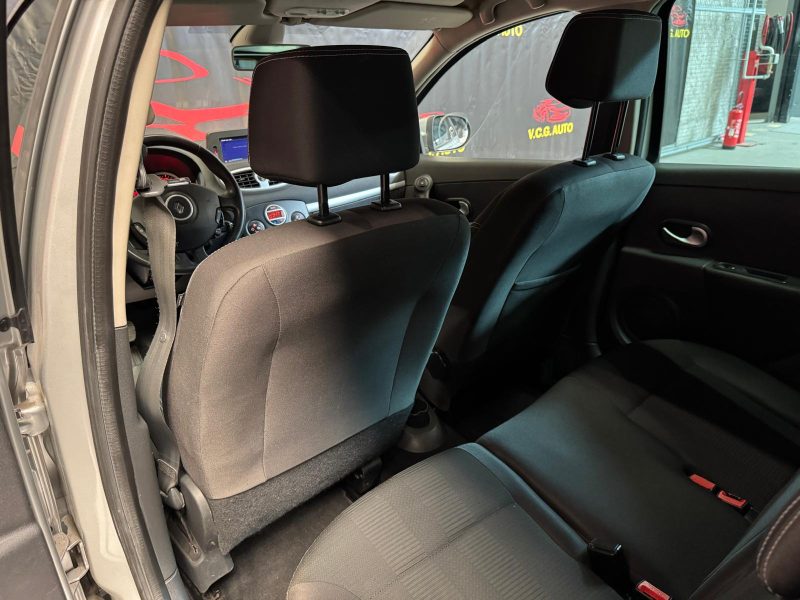 RENAULT CLIO ESTATE 1.5 DCI 85 Tomtom