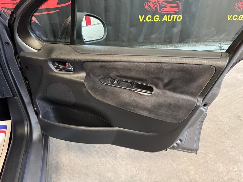 PEUGEOT 207 1.6 HDi 90 Premium 