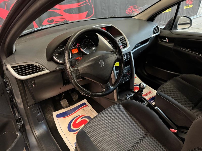 PEUGEOT 207 1.6 HDi 90 Premium 