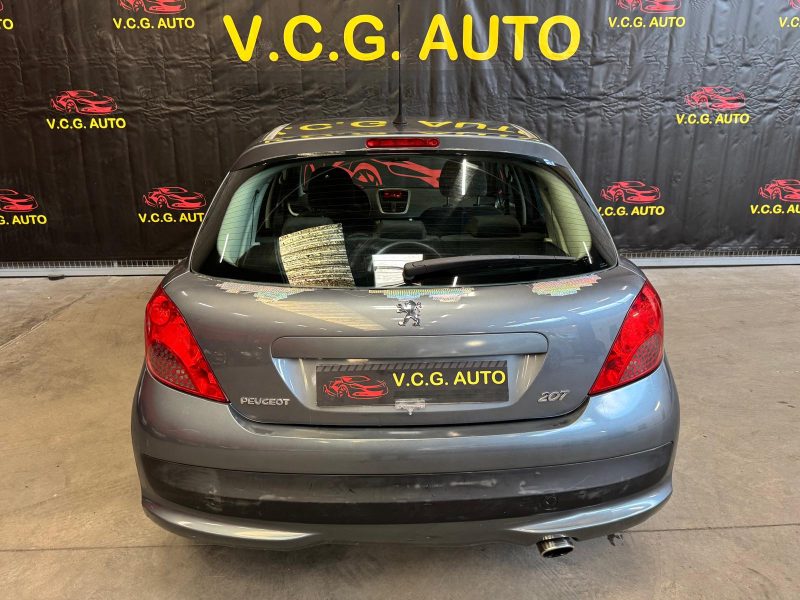 PEUGEOT 207 1.6 HDi 90 Premium 