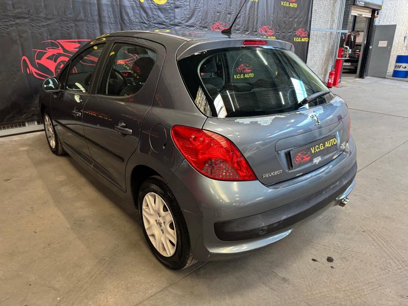 PEUGEOT 207 1.6 HDi 90 Premium 