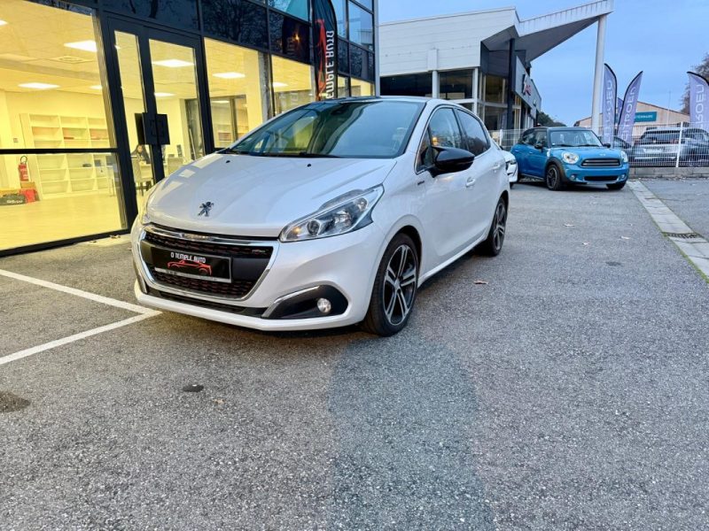 PEUGEOT 208 GT Line 1.6 BLUE HDI 120 cv