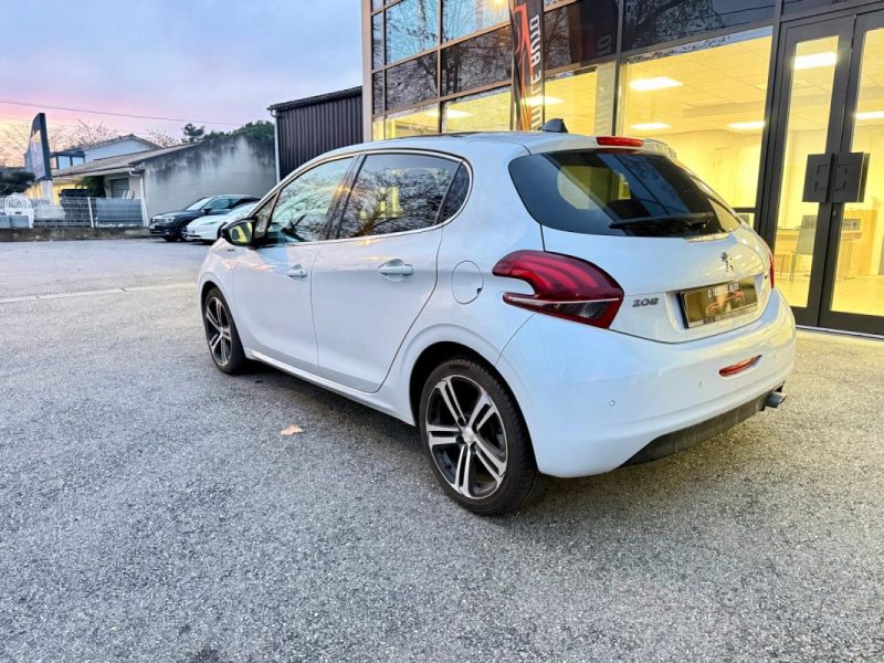 PEUGEOT 208 GT Line 1.6 BLUE HDI 120 cv