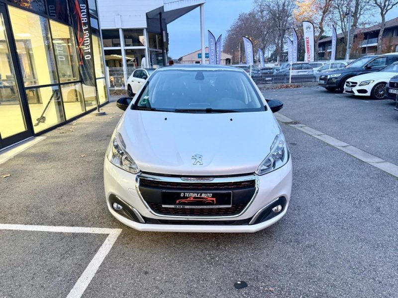 PEUGEOT 208 GT Line 1.6 BLUE HDI 120 cv