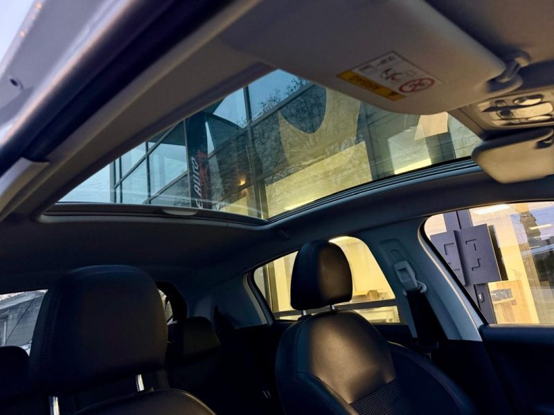 PEUGEOT 208 GT Line 1.6 BLUE HDI 120 cv