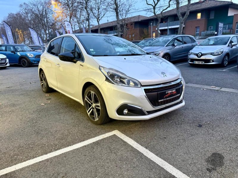 PEUGEOT 208 GT Line 1.6 BLUE HDI 120 cv