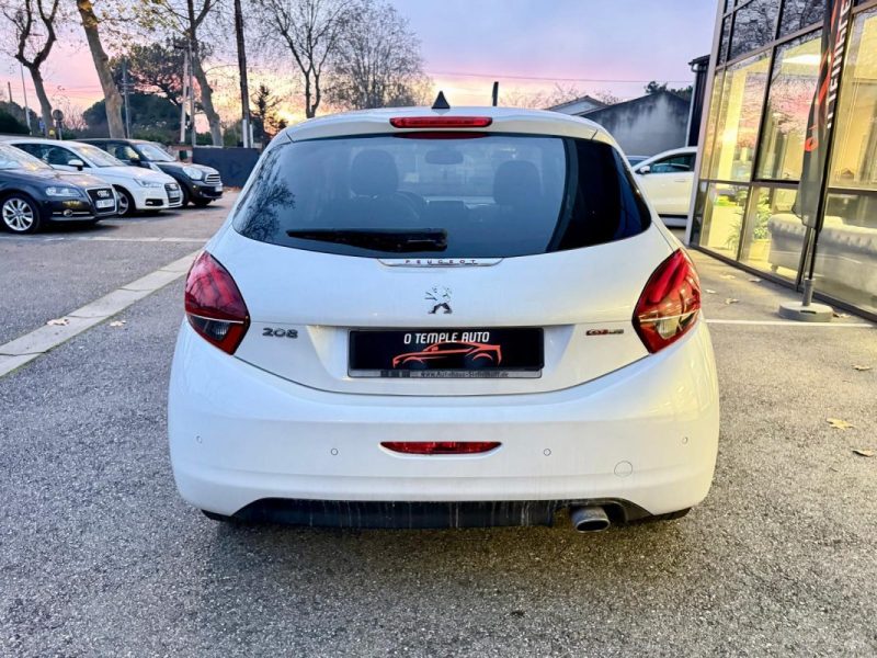 PEUGEOT 208 GT Line 1.6 BLUE HDI 120 cv