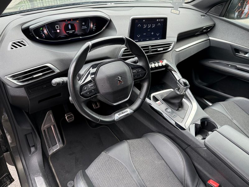 PEUGEOT 3008 GT Line 1.5 BLUE HDI