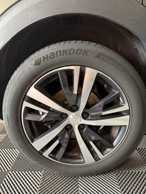 PEUGEOT 3008 GT Line 1.5 BLUE HDI