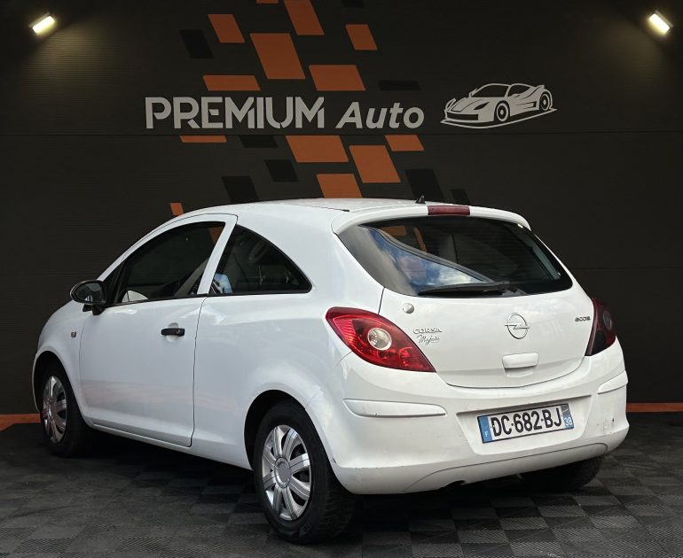 Opel Corsa 1.3 CDTI 75 Cv Cosmo Injecteur / Révision Neuve CT Ok 2027