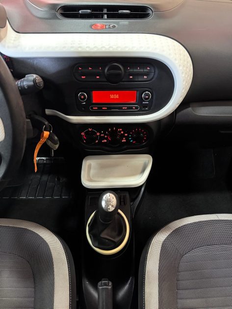 RENAULT TWINGO 2015