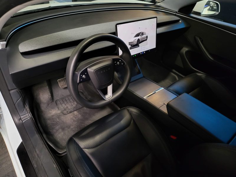 TESLA MODEL 3 HIGHLAND 283cv STANDARD RANGE  / 1ERE MAIN / VOLANT CHAUFFANT / CHARGEUR INDUCTION