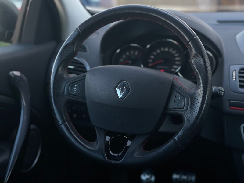 RENAULT MEGANE III Phase 2 GT Coupé 2.0 TCe 16V 180 ch GARANTIE 6 MOIS