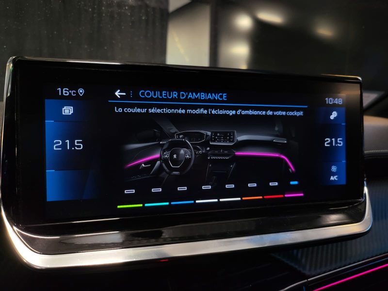 PEUGEOT 208 1.2 100cv GT LINE / SUIVI PEUGEOT / 1ERE MAIN / CARPLAY / CAMERA DE RECUL / VIRTUAL COCK